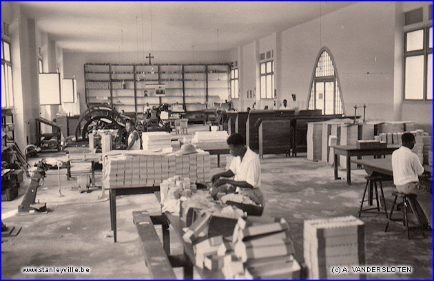 Atelier d'imprimerie des Frères Maristes à Stanleyville