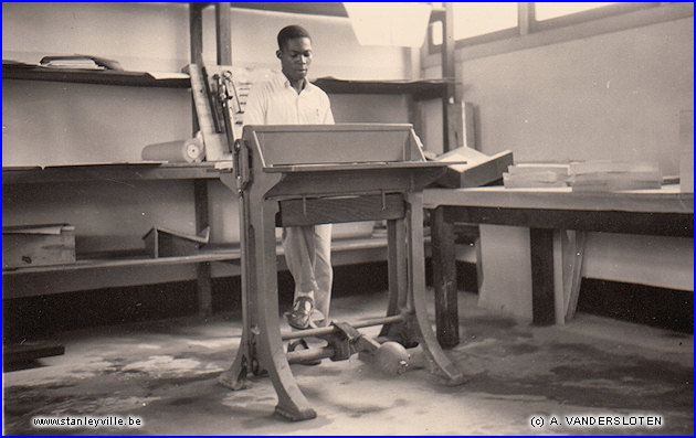 Atelier d'imprimerie des Frères Maristes à Stanleyville