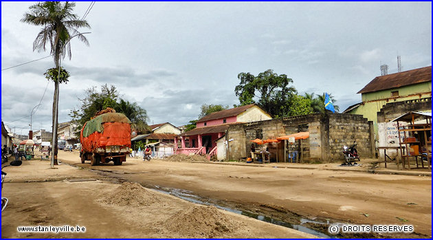 Route de Bafwaboli à Kisangani.