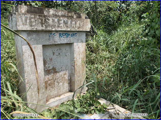 Tombe Versaene à Stanleyville