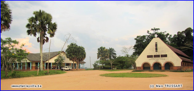 Eglise et mission des Pères à Yangambi