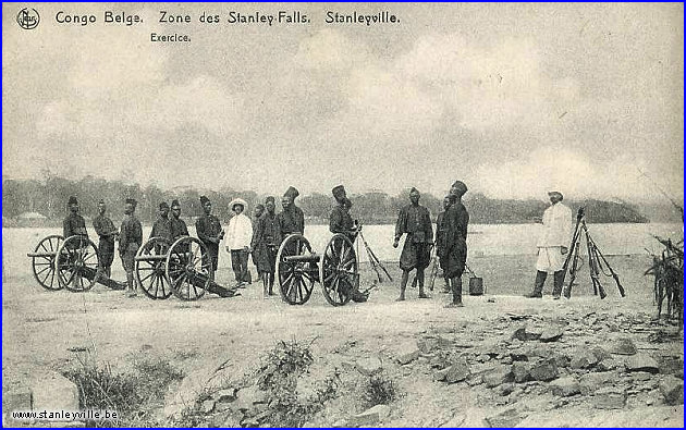 Exercice militaire à Stanleyville