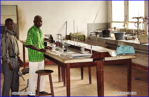 Labo de santé publique à Kisangani