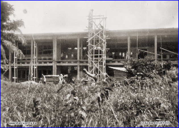 Laboratoire médicval en construction à Stanleyville