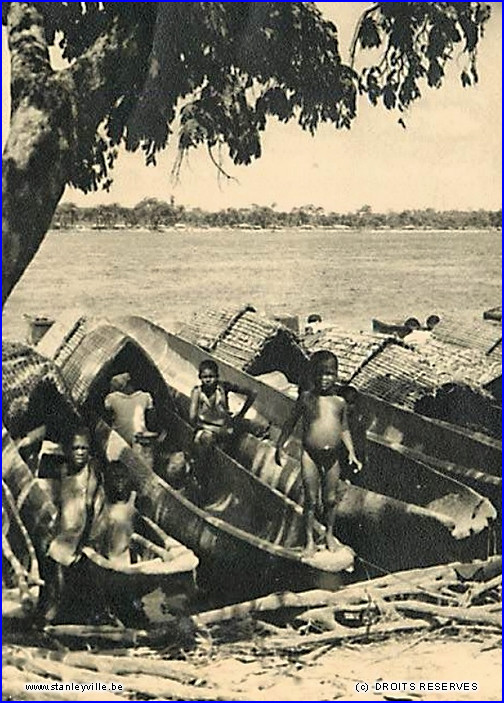 Pirogue Lokele