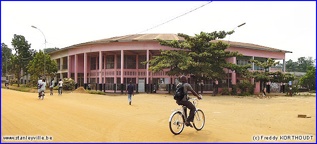 Ancien garage Old East à Kisangani