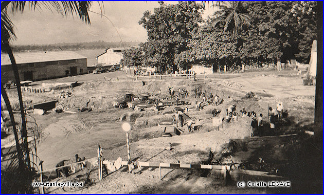 Travaux d'extension du port de Stanleyville