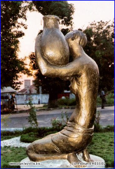 Statue de la Place de Saïo à Kisangani