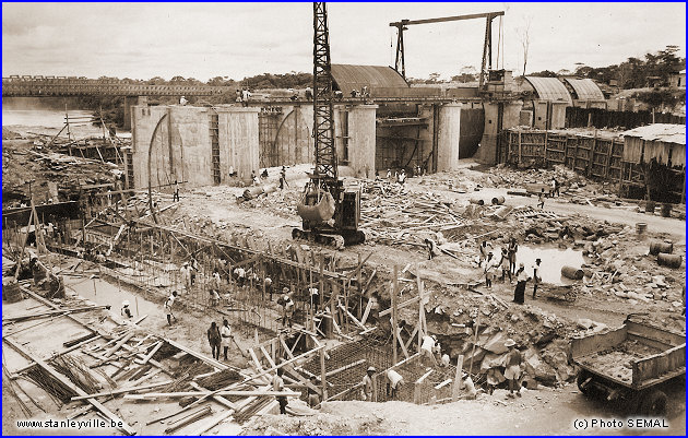 Construction du barrage à Stanleyville en 1954