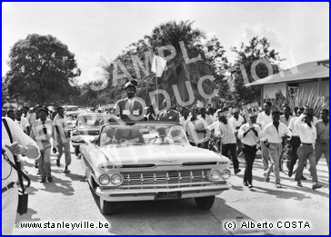 Lumumba à l'aéroport de Stanleyville