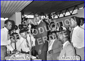 Lumumba en meeting à Stanleyville