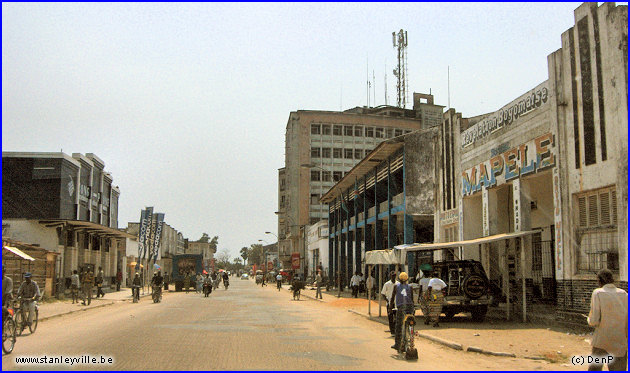 avenue de l'Eglise à Kisangani en 2007