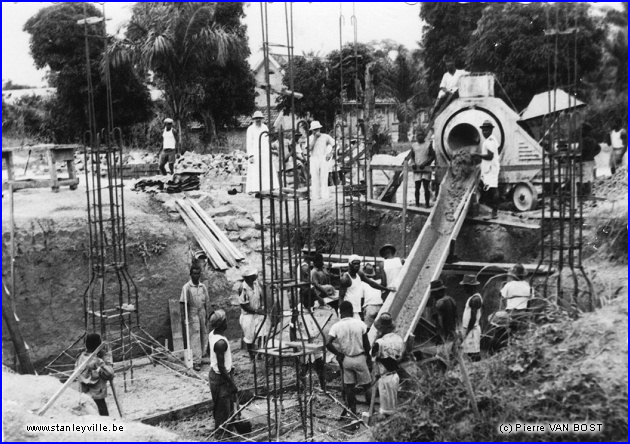 Construction de l'église Ste Marthe à Stanleyville