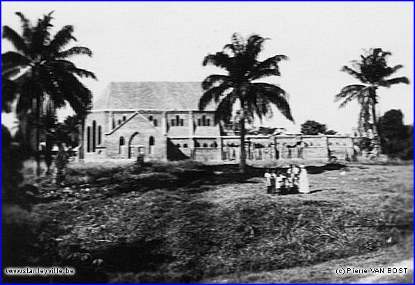 Eglise Ste Marthe en construction à Stanleyville